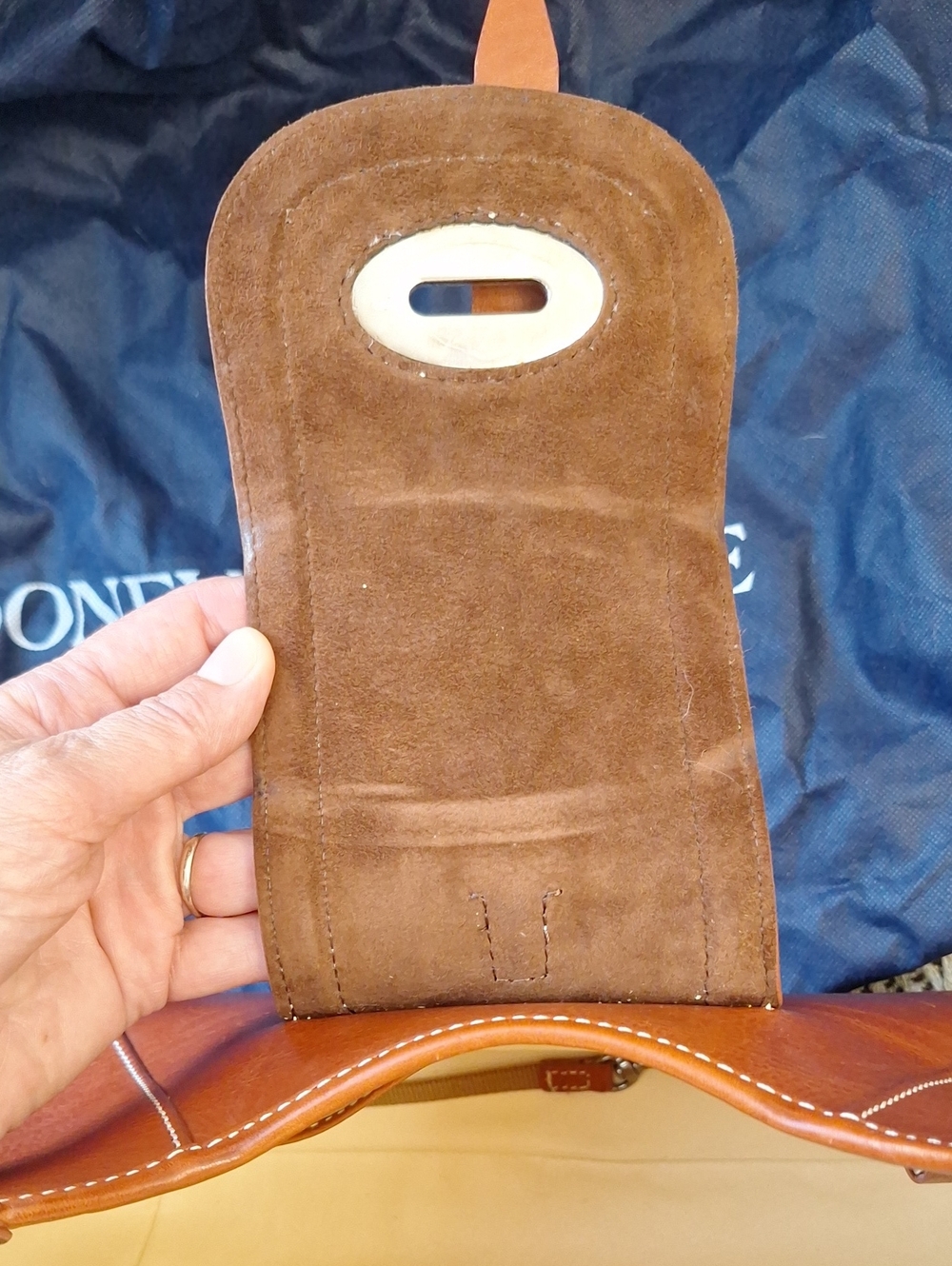 Dooney & Bourke Florentine Toscana Smooth Leather Hobo Bag Large Size - Picture 10 of 16